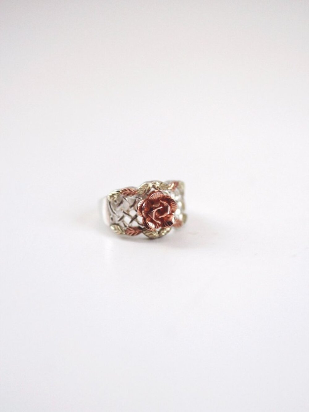 Vintage Black Hills Gold Carved Rose Basket-Weave Ring Sterling Silver 12k Rose - Picture 11 of 12